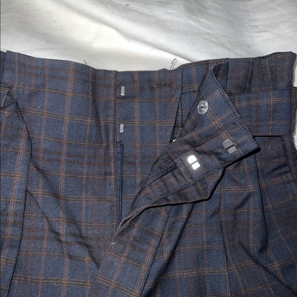Beautiful, high waisted,  plaid pants with tie-around belt. - Picture 2 of 3